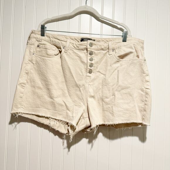 Torrid Beige Classic Denim High Rise Shorts Plus Size 20 - Picture 2 of 6